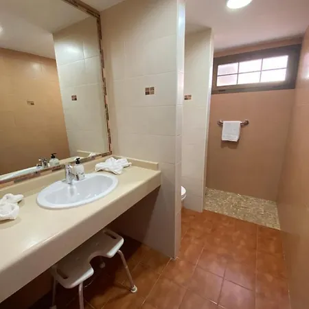 Villa El Olivar Lolo Suites